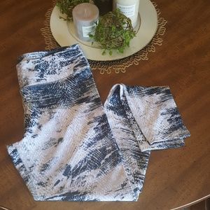 FABLETIC Athletic Leggings